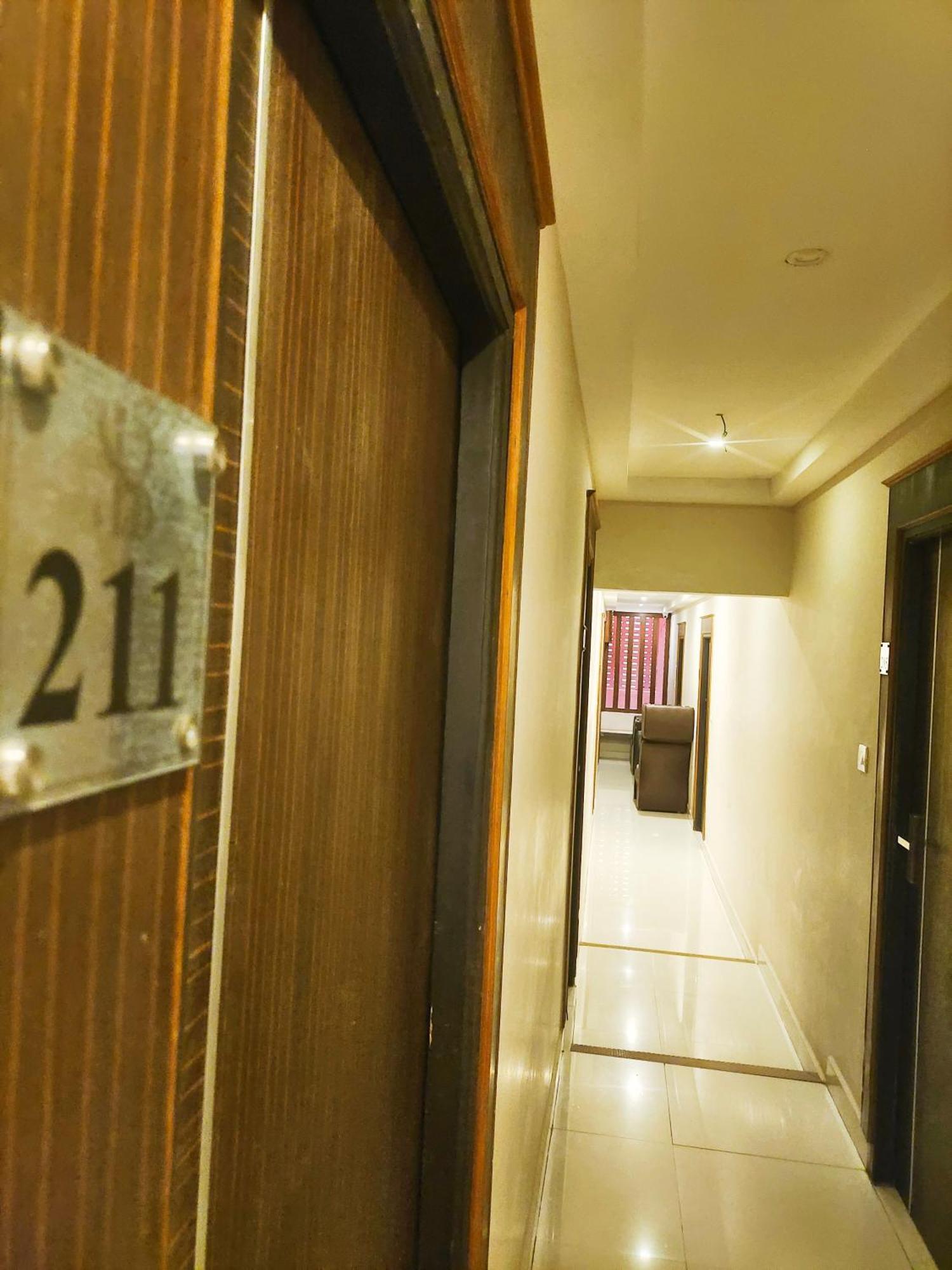 Santhi Bhavan, 2*
