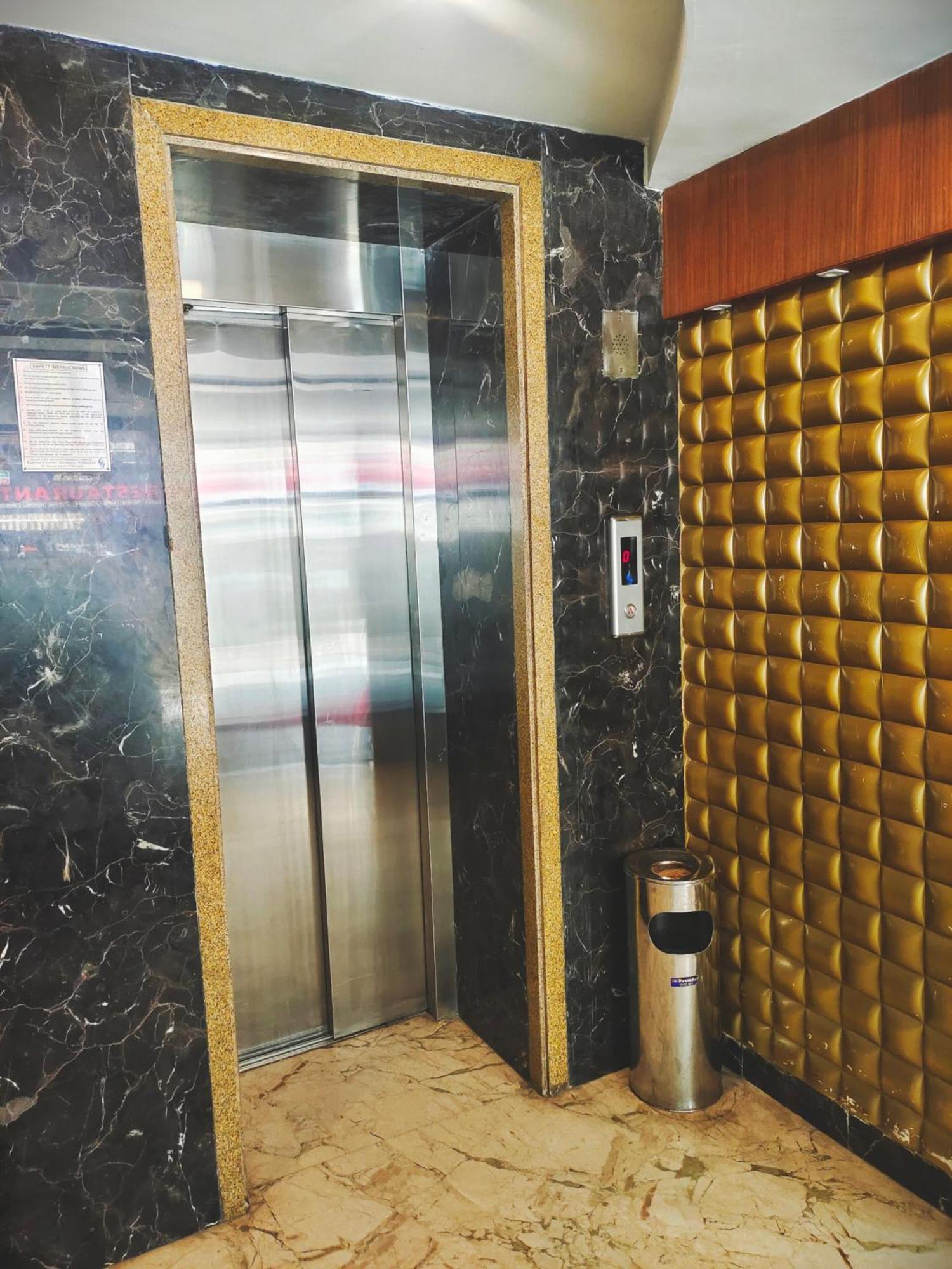 Santhi Bhavan, 2*