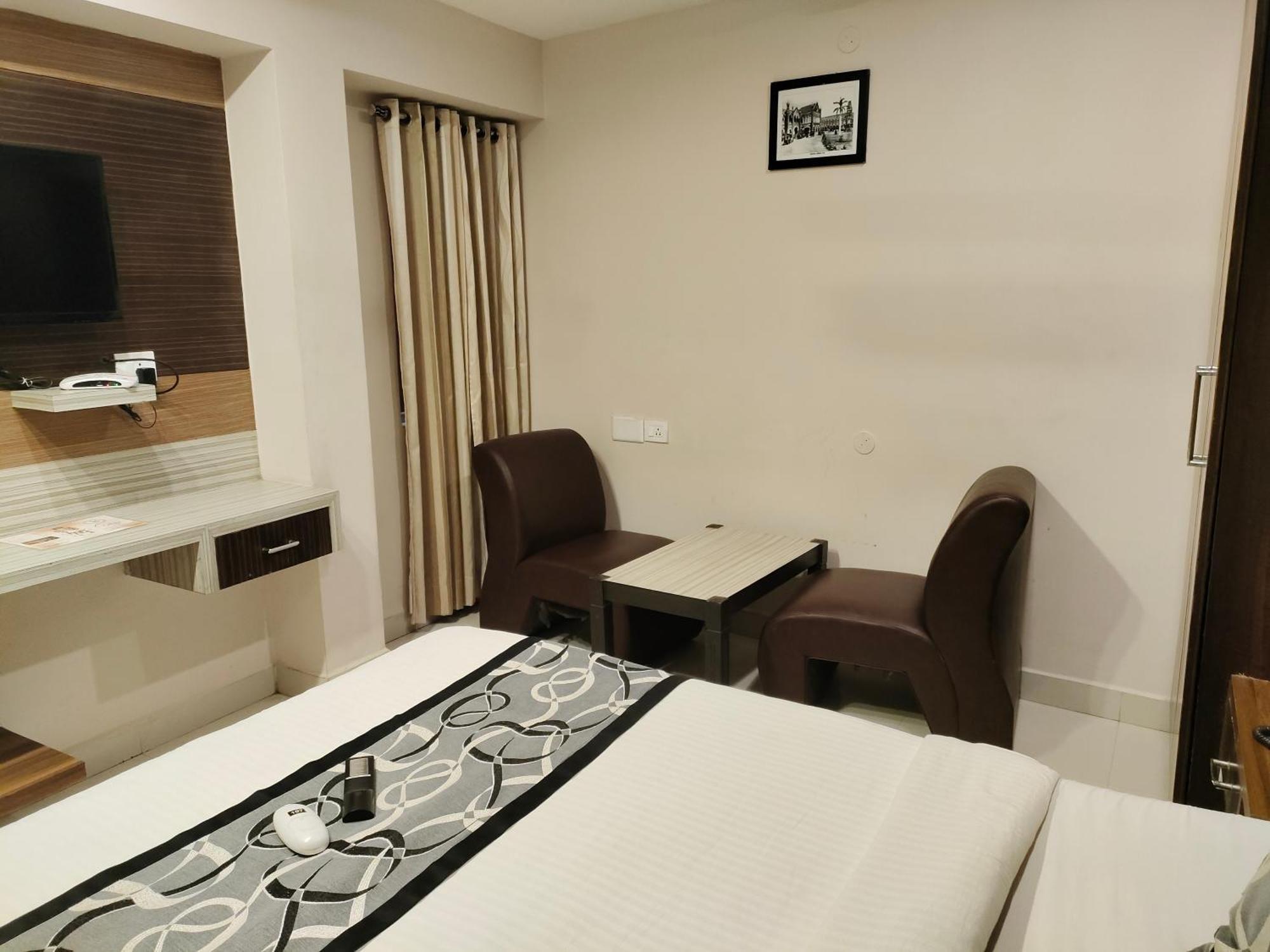 Santhi Bhavan, 2* Chennai